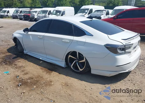 2022 Honda Accord Sport 2.0T z USA, uszkodzony, nr VIN 1HGCV2F35NA003863